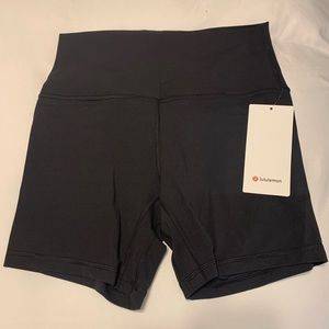 Lululemon 6” align shorts